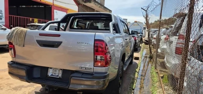 toyota-hilux-2019-big-0