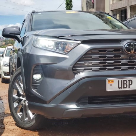 toyota-rav-4-big-0