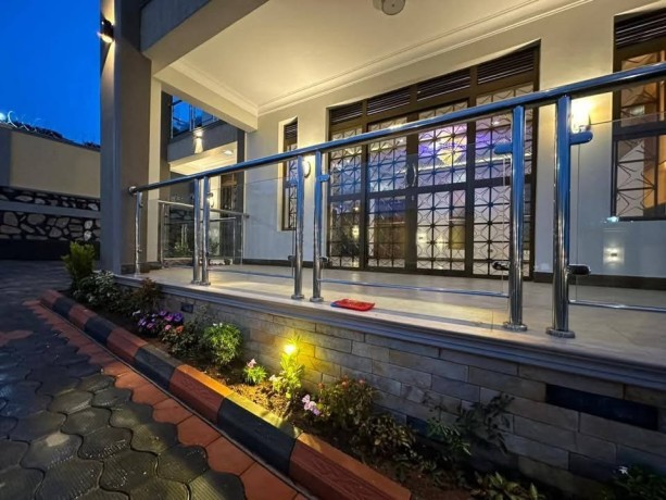 bwebajja-hiil-house-for-sale-big-1