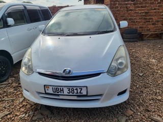 toyota-wish