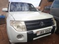 mitshubishi-pajero-small-0