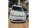 toyota-sienta-small-0