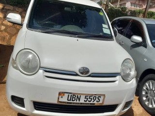 toyota-sienta